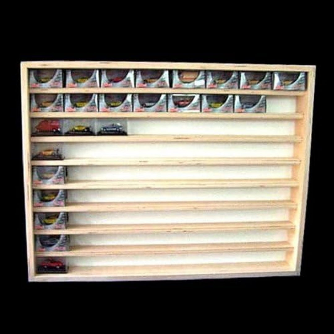 Meuble de rangement traditionnel beige